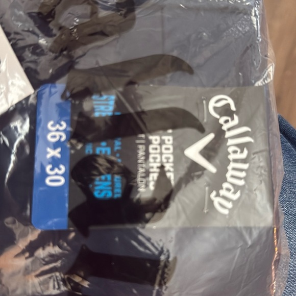 Mens Callaway Golf Pants 36x30 tapered leg.  Easy stretch fit no iron. - Picture 2 of 2